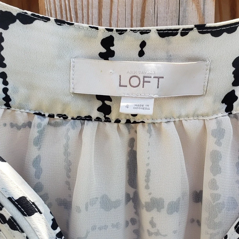 Loft Sleeveless Dress Cream & Black‎ Plaid Print Ruffle Neck Summer Casual